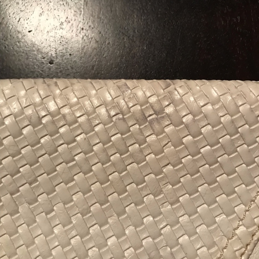 Vintage White Leather Envelope Clutch Handbag - Picture 8 of 9